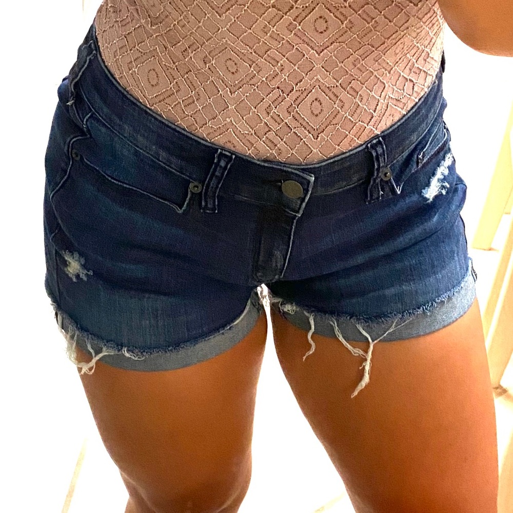 Universal Thread Shorts - image 5